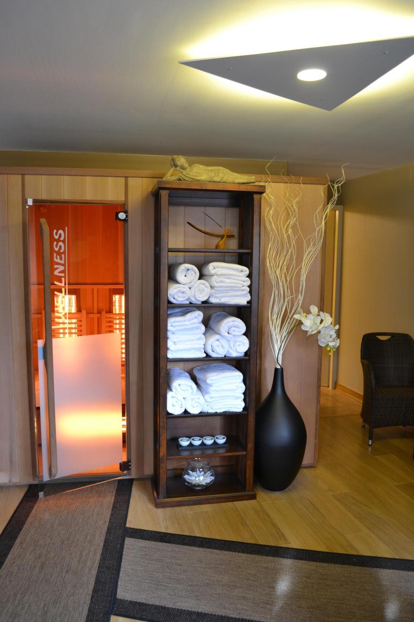 Hotel Spa Le Relais Des Moines Villersexel Kültér fotó